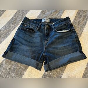 Denizen From LEVI’S Woman SZ 26W Dark Blue Wash Denim Mid-Rise Rolled Shorts